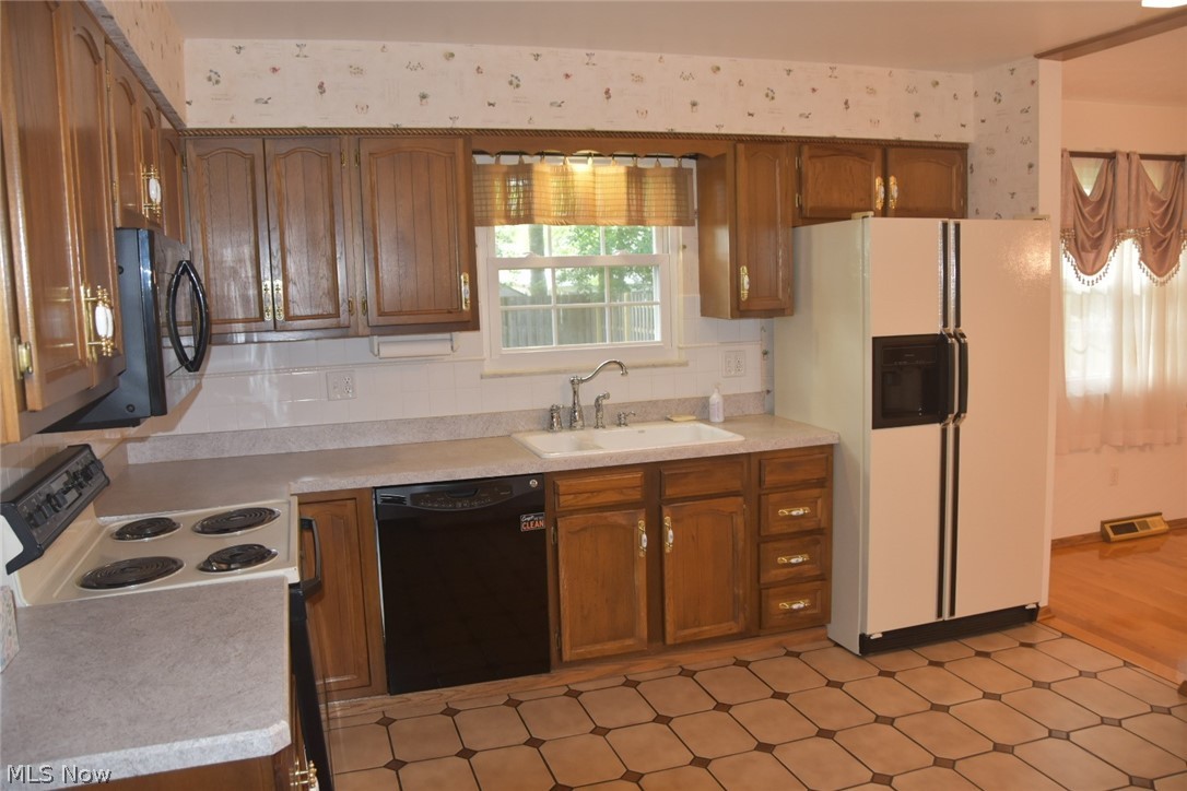 537 Howells Court Eastlake OH 44095