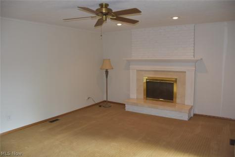537 Howells Court Eastlake OH 44095