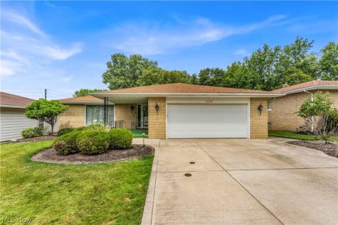 6524 Brookhill Drive Garfield Heights OH 44125