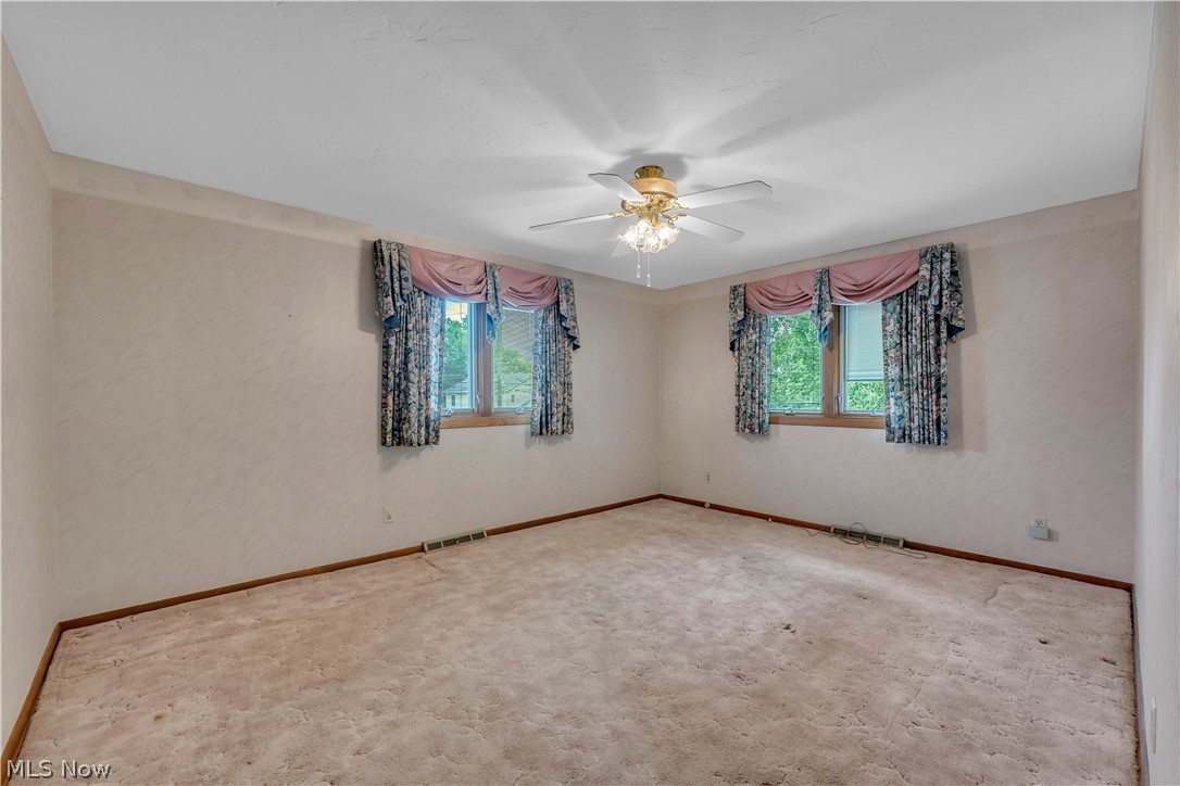 6524 Brookhill Drive Garfield Heights OH 44125