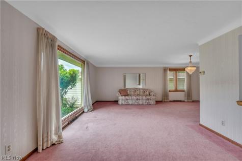 6524 Brookhill Drive Garfield Heights OH 44125