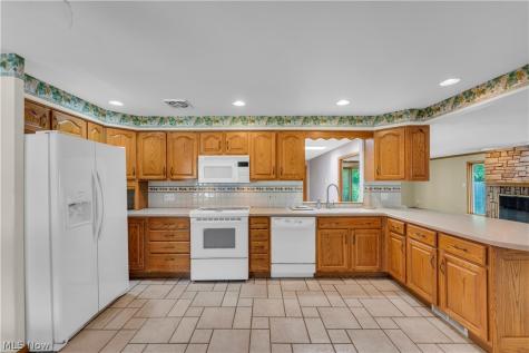 6524 Brookhill Drive Garfield Heights OH 44125