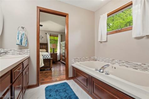 16710 Emmitsburg Road Orrville OH 44667