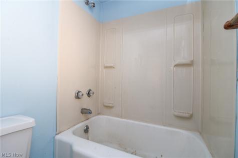 21 S Osborn Avenue Youngstown OH 44509
