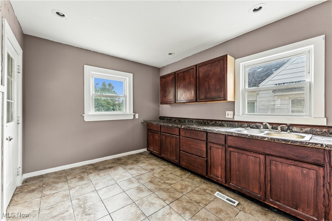 980 Jason Avenue Akron OH 44314