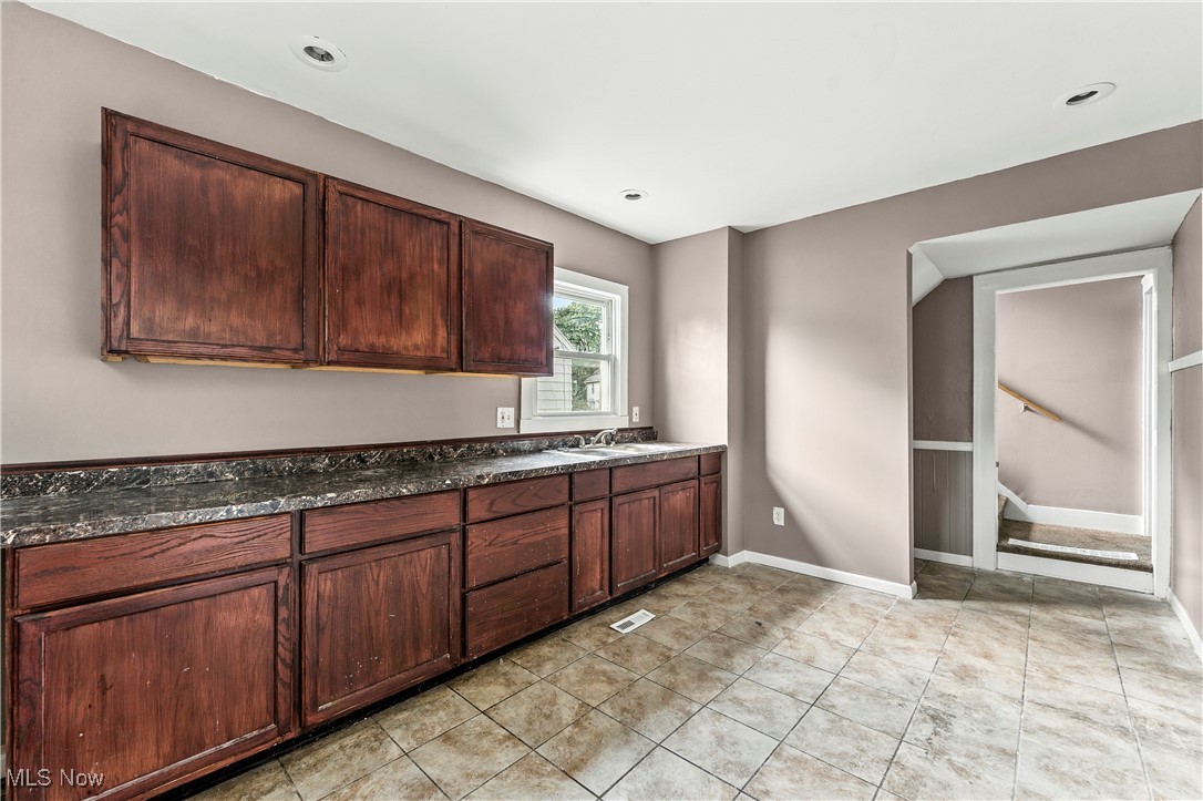 980 Jason Avenue Akron OH 44314