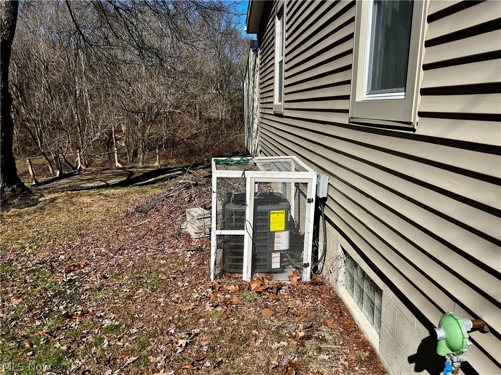 16972 State Route 45 Wellsville OH 43968