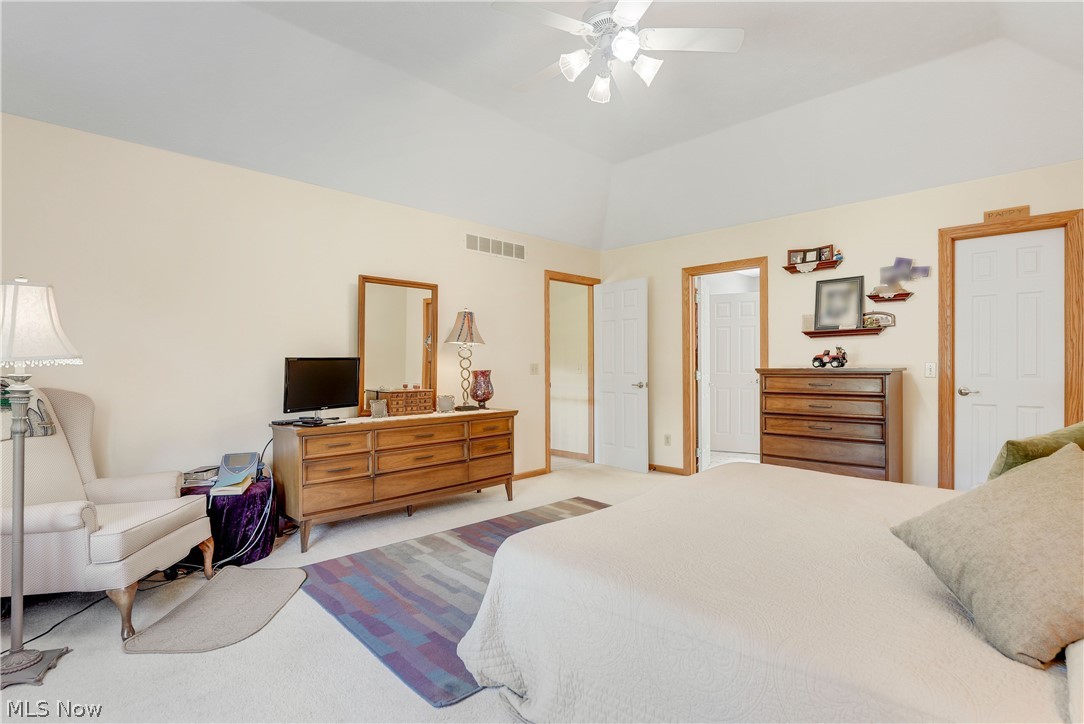 17800 Settlers Trail Chagrin Falls OH 44023