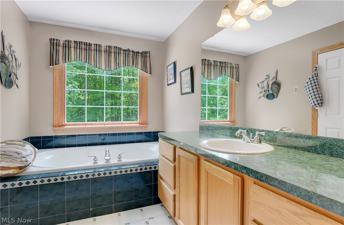 17800 Settlers Trail Chagrin Falls OH 44023
