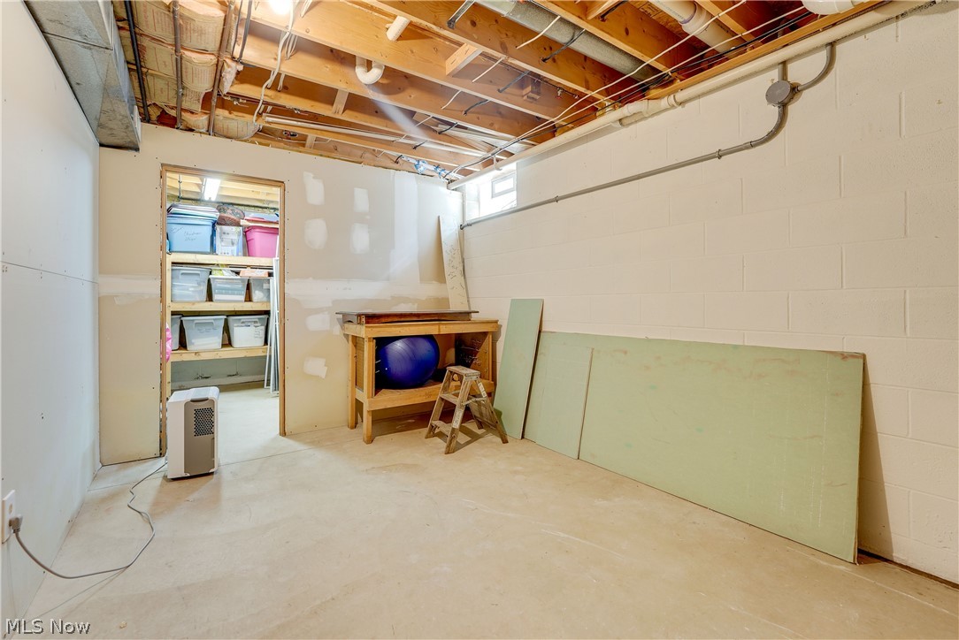 17800 Settlers Trail Chagrin Falls OH 44023