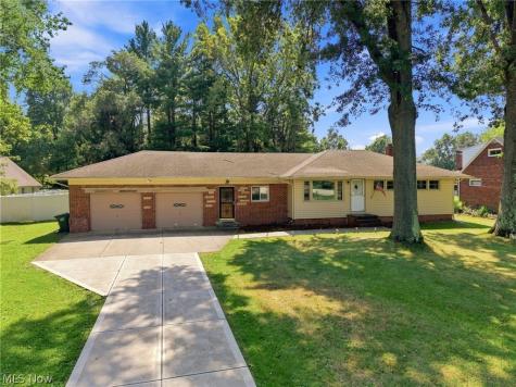 10561 Albion Road North Royalton OH 44133