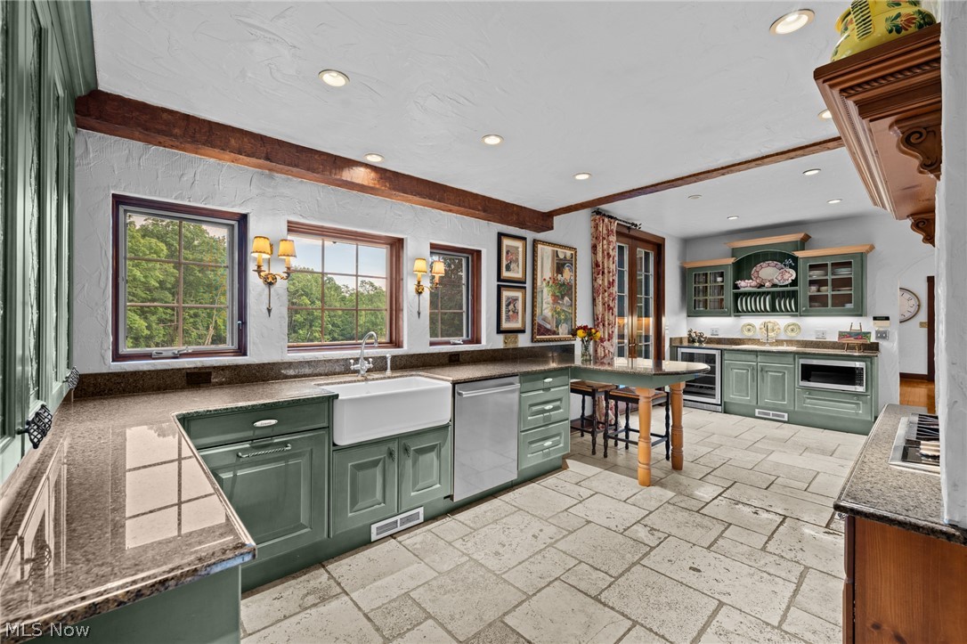 5227 Som Center Road Solon OH 44139