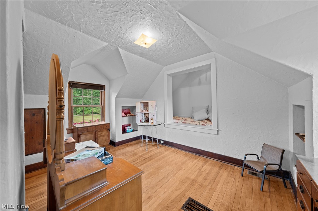 5227 Som Center Road Solon OH 44139