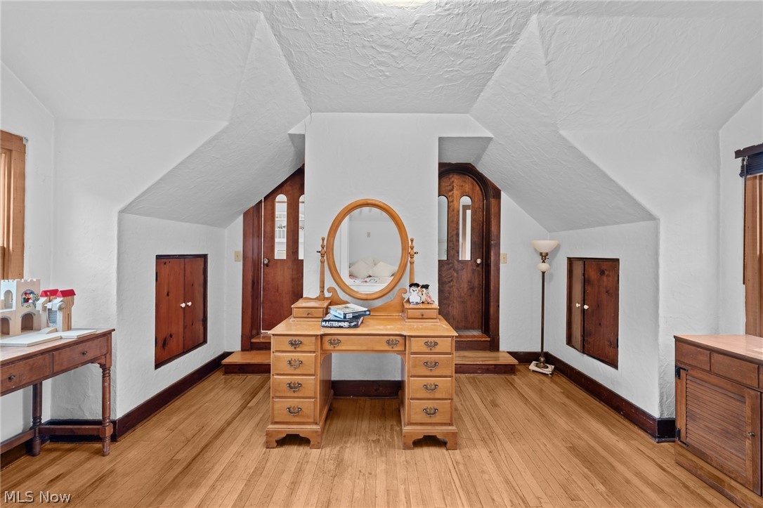 5227 Som Center Road Solon OH 44139