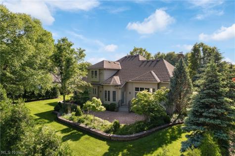 26982 Courtland Meadows Westlake OH 44145