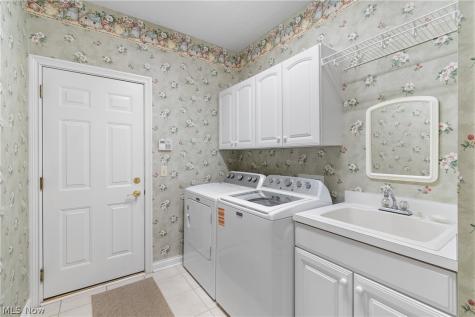 26982 Courtland Meadows Westlake OH 44145