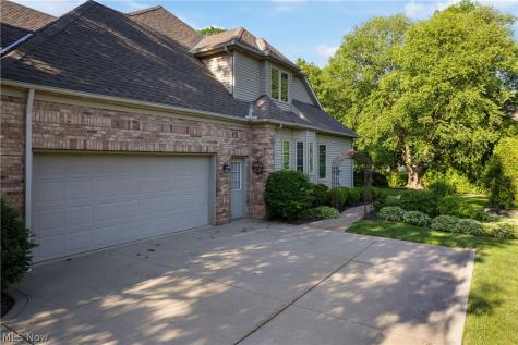 26982 Courtland Meadows Westlake OH 44145
