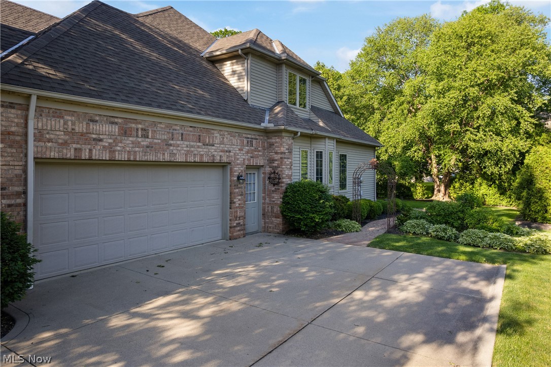 26982 Courtland Meadows Westlake OH 44145
