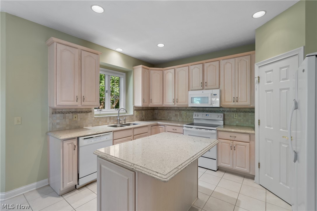 26982 Courtland Meadows Westlake OH 44145