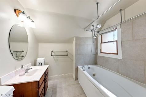 3021 Berkshire Road Cleveland Heights OH 44118