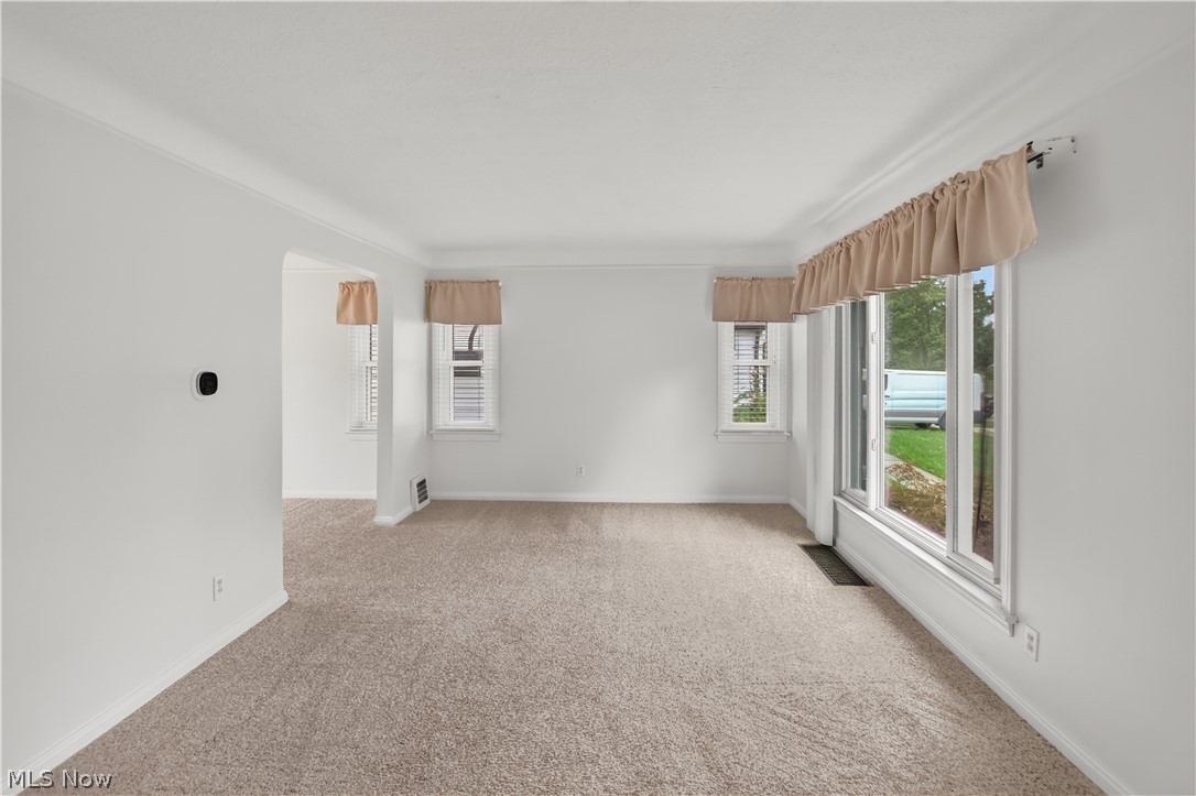 8120 Pelham Drive Parma OH 44129