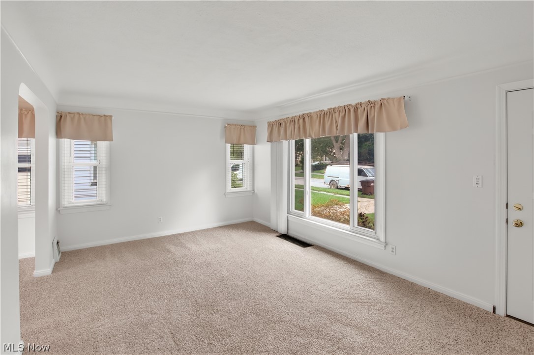 8120 Pelham Drive Parma OH 44129