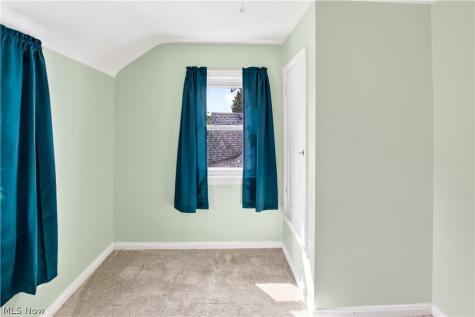 8120 Pelham Drive Parma OH 44129