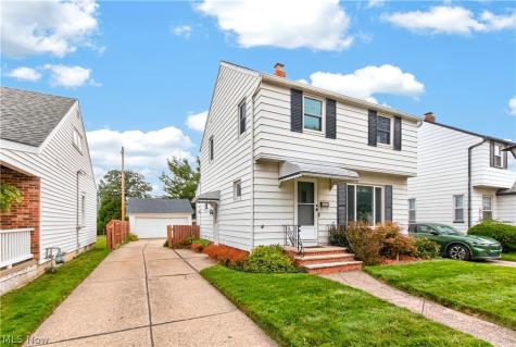 8120 Pelham Drive Parma OH 44129