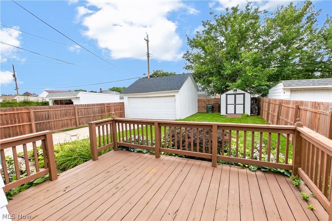 8120 Pelham Drive Parma OH 44129