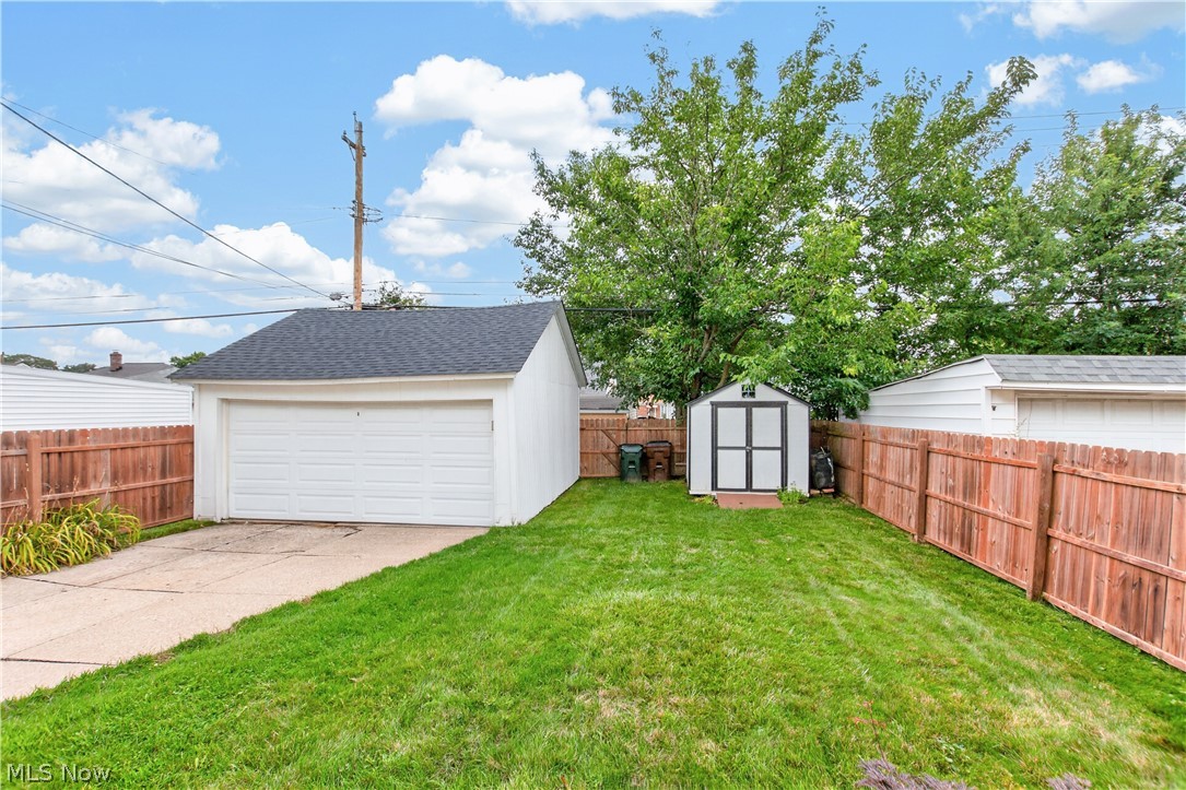 8120 Pelham Drive Parma OH 44129