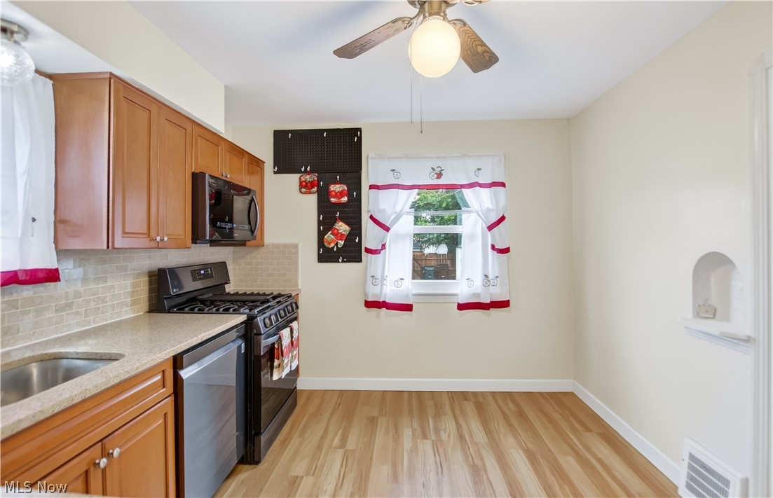 8120 Pelham Drive Parma OH 44129