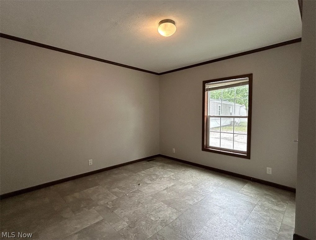 17 Westwoods Amherst OH 44001