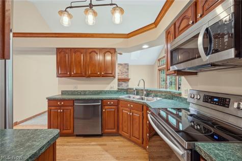 3768 Trenton Court Westlake OH 44145