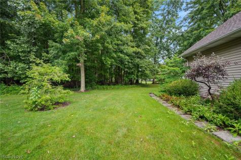 3768 Trenton Court Westlake OH 44145