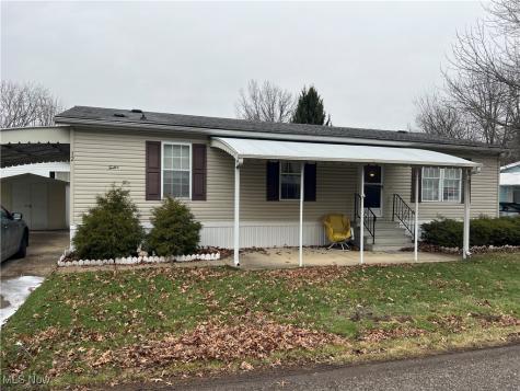 12 Maple Olmsted Twp OH 44138