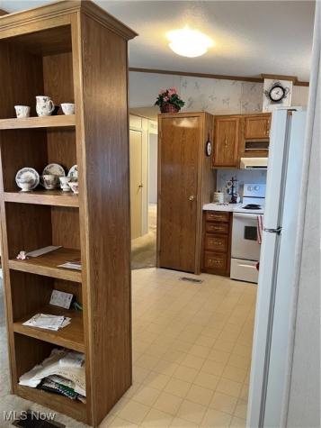 12 Maple Olmsted Twp OH 44138