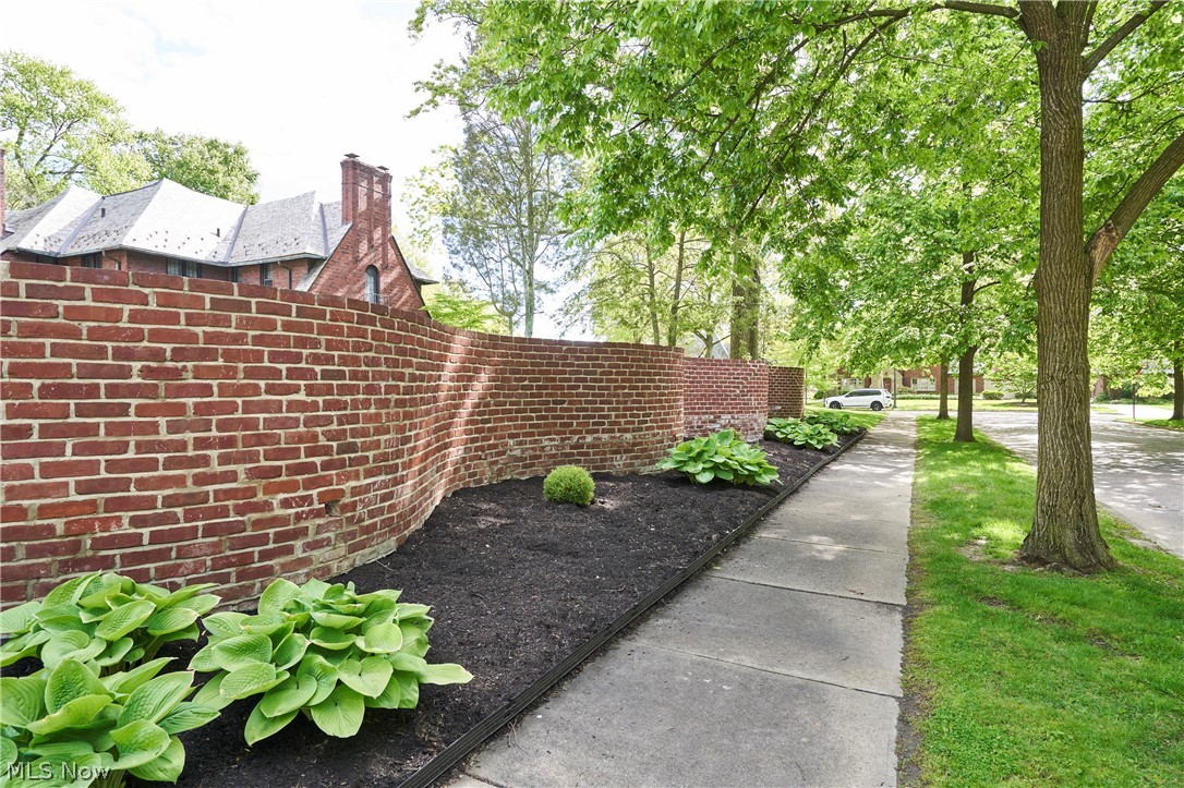 644 Ridgecrest Road Akron OH 44303