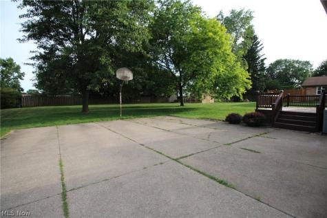 4780 Echovalley Street NW North Canton OH 44720