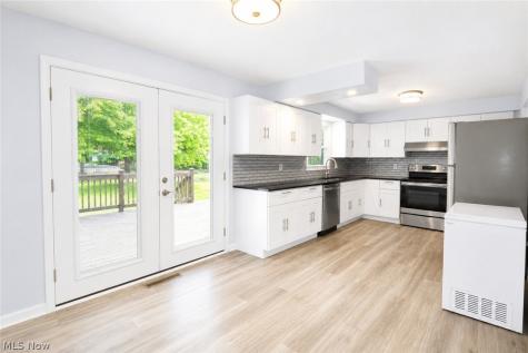 4780 Echovalley Street NW North Canton OH 44720