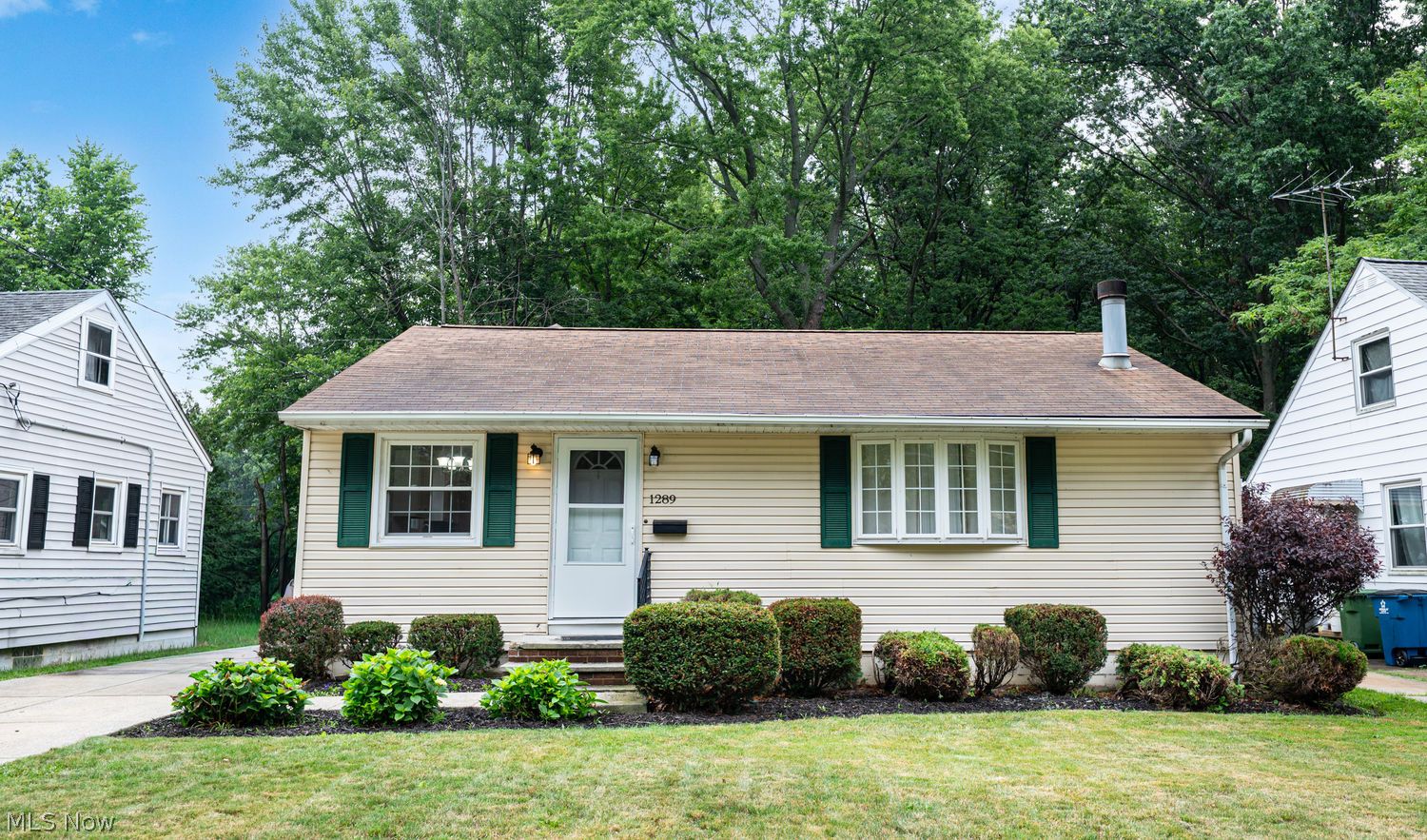 1289 Waverly Road Eastlake OH 44095