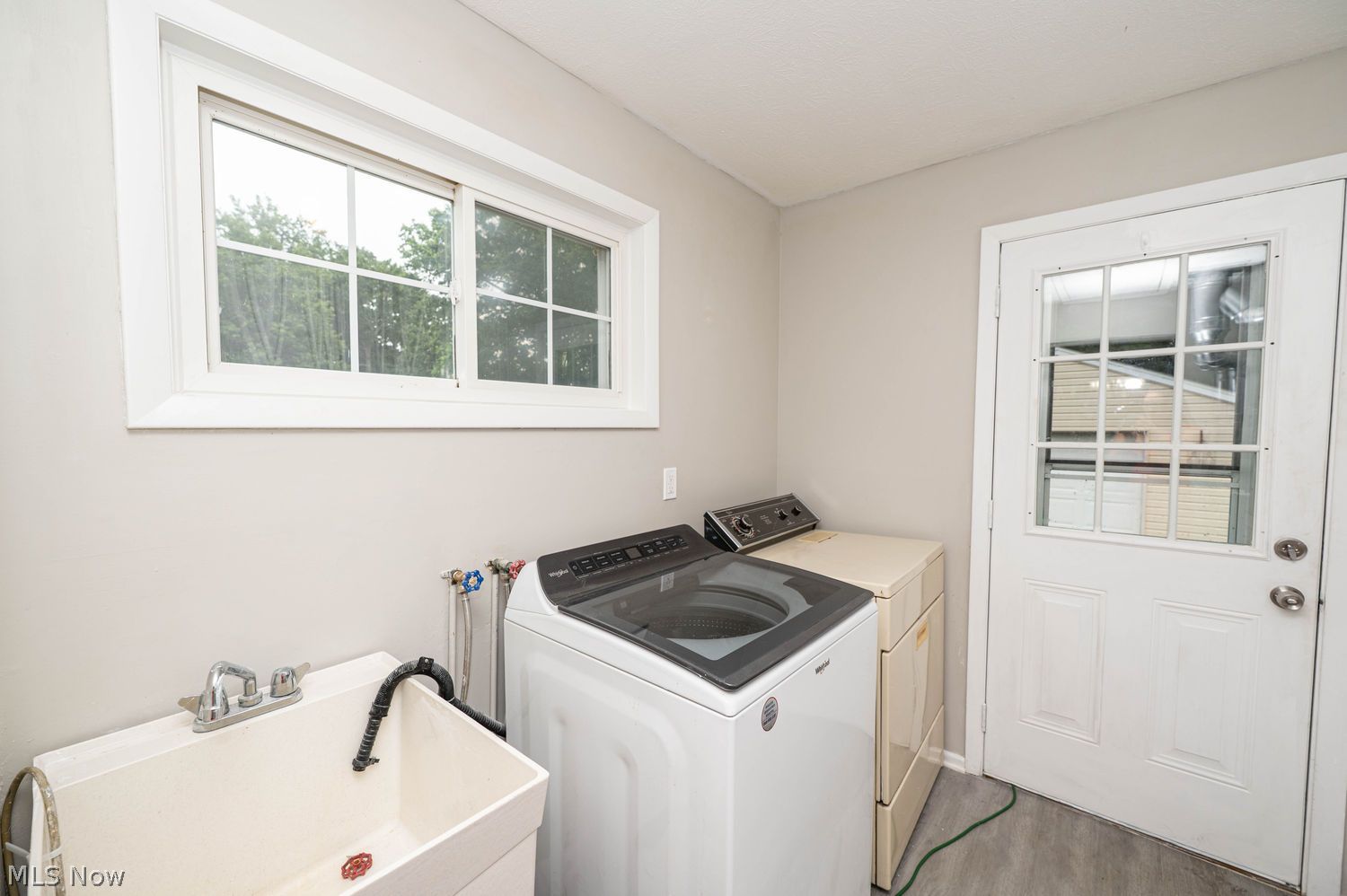 1289 Waverly Road Eastlake OH 44095