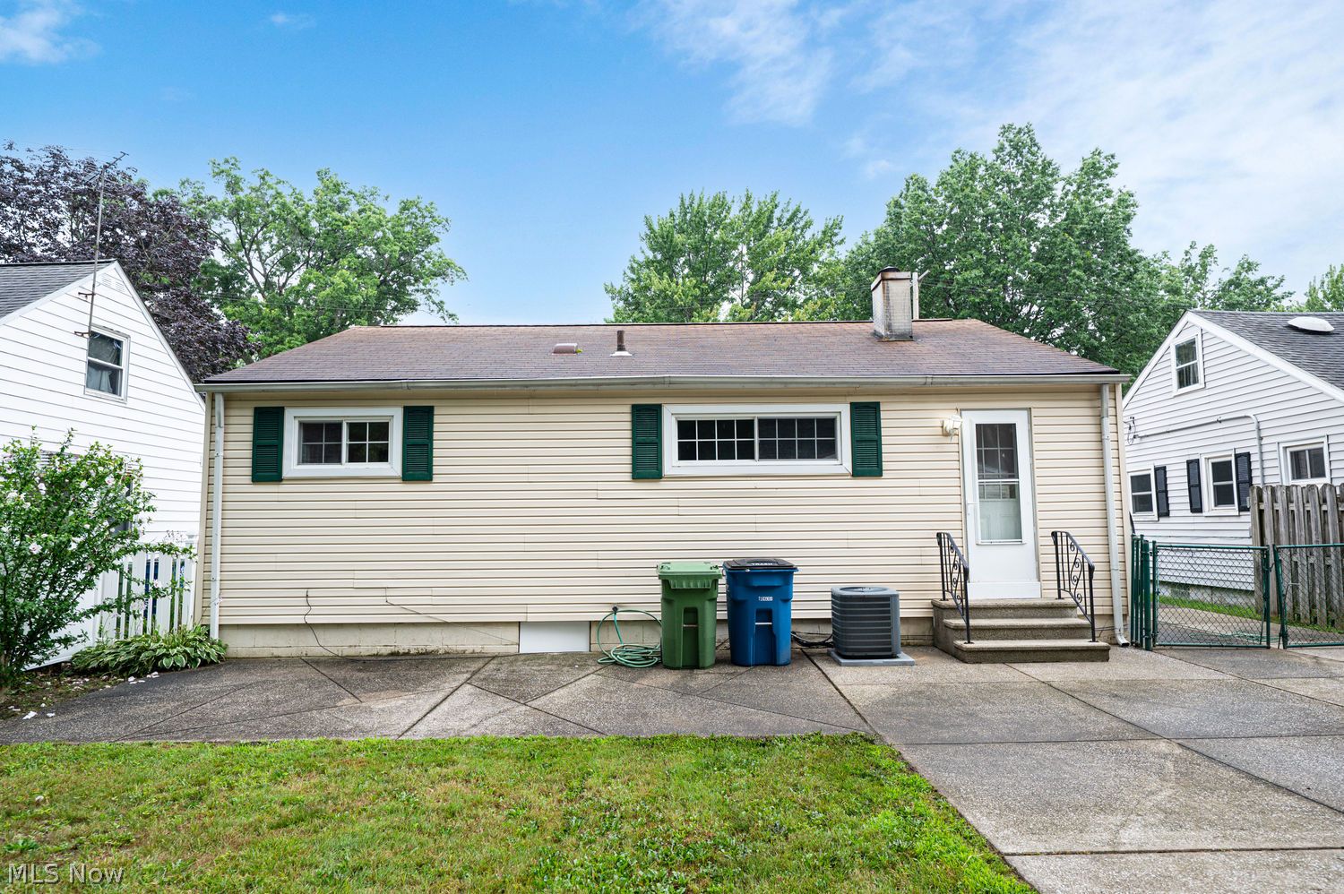 1289 Waverly Road Eastlake OH 44095