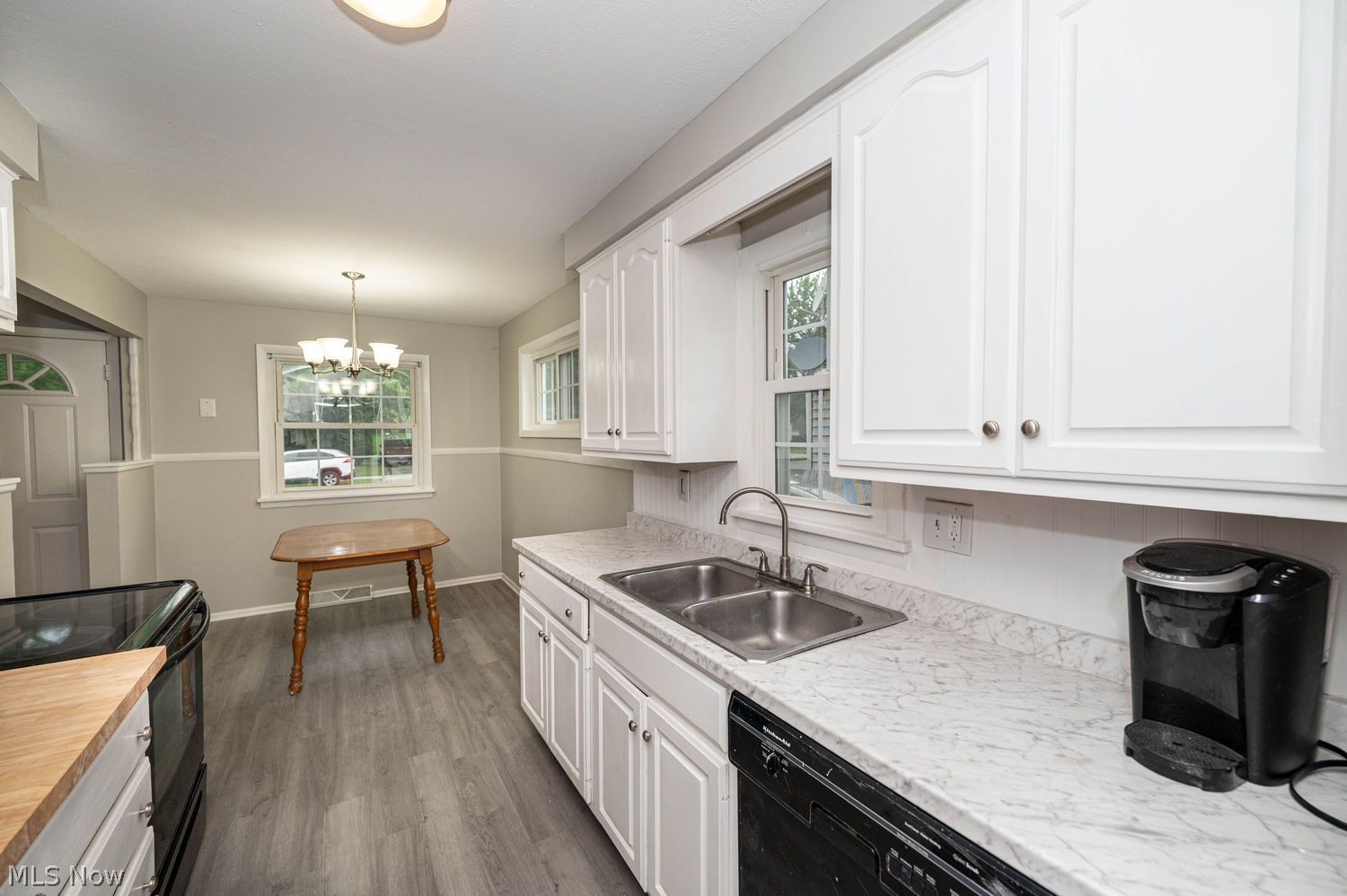 1289 Waverly Road Eastlake OH 44095