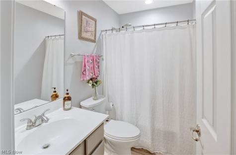 3298 Seven Bridges Road Medina OH 44256