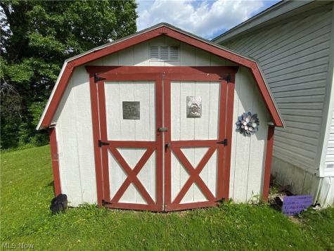 150 Rolling Acres Circle W Massillon OH 44647