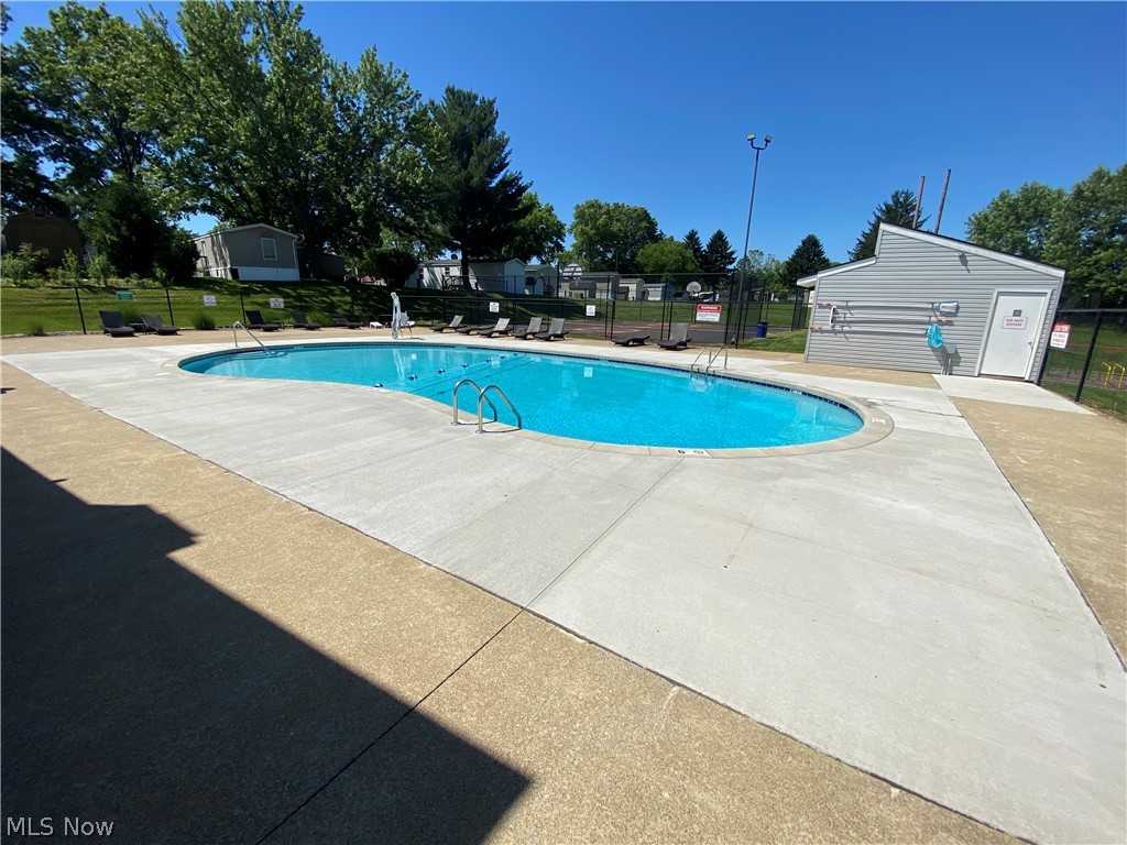 150 Rolling Acres Circle W Massillon OH 44647