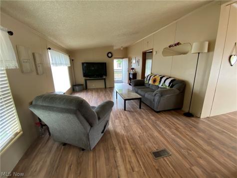 150 Rolling Acres Circle W Massillon OH 44647