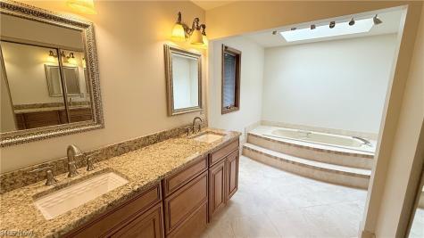 4822 Sweetwater Drive Brecksville OH 44141