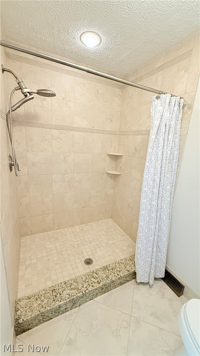 4822 Sweetwater Drive Brecksville OH 44141