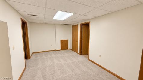 4822 Sweetwater Drive Brecksville OH 44141